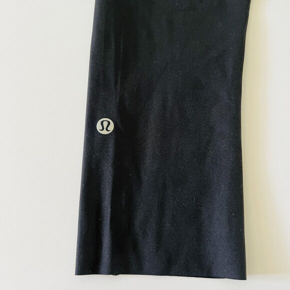 LULULEMON ATHLETICA Solid Black F & F Crop 19" *Cool Leggings - US 4 - Picture 4 of 8